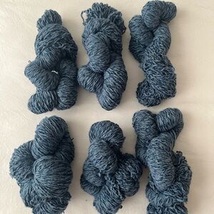Lot of reclaimed acrylic yarn blue